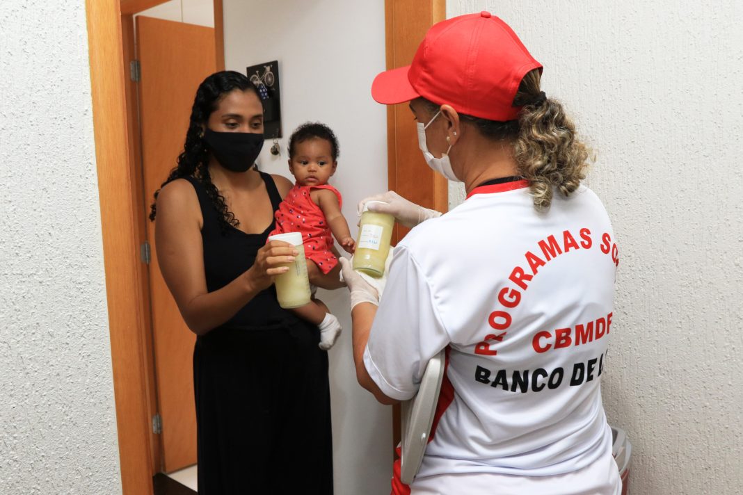 Saúde intensifica ações de doação de leite humano para redução da mortalidade infantil no DF Saúde intensifica ações de doação de leite humano para redução da mortalidade infantil no DF