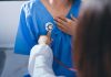 Sintomas de infarto nas mulheres podem ser diferentes e dificultar diagnóstico