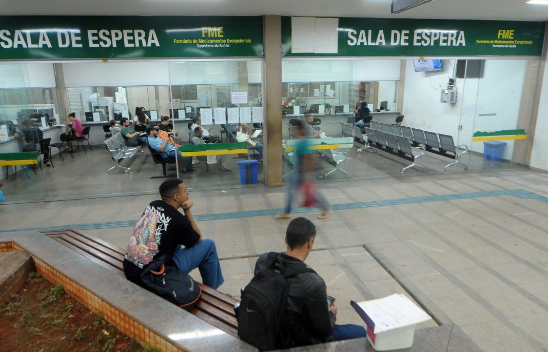 Pacientes da Farmácia de Alto Custo já podem agendar atendimento on-line sem esperar renovação cadastral Pacientes da Farmácia de Alto Custo já podem agendar atendimento on-line sem esperar renovação cadastral