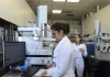 Iniciativas tentam facilitar acesso e permanência de mães na ciência