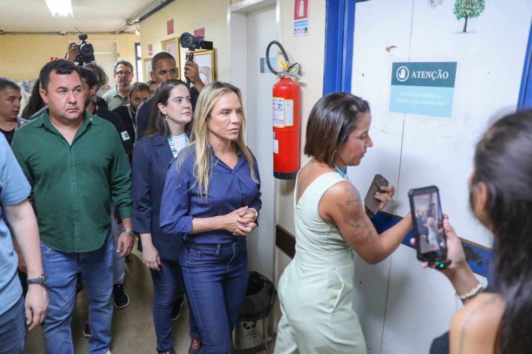 Celina Leão anuncia reforma em unidades de saúde de Samambaia Celina Leão anuncia reforma em unidades de saúde de Samambaia