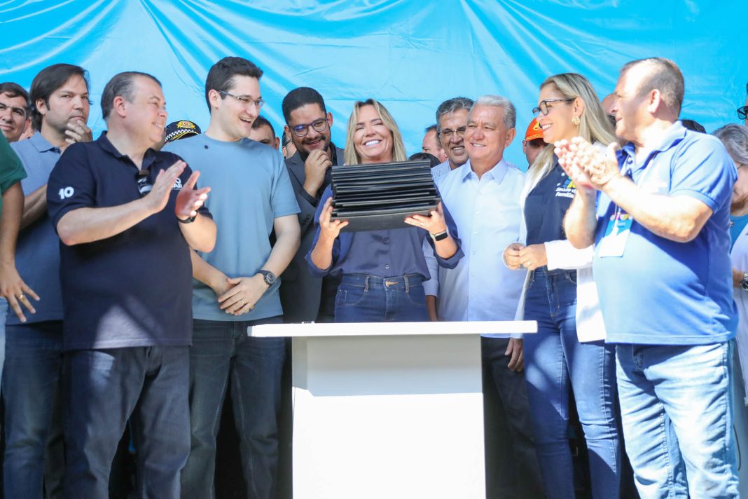 Samambaia com investimento de mais de R$ 12,5 milhões com o GDF na Sua Porta Samambaia com investimento de mais de R$ 12,5 milhões com o GDF na Sua Porta