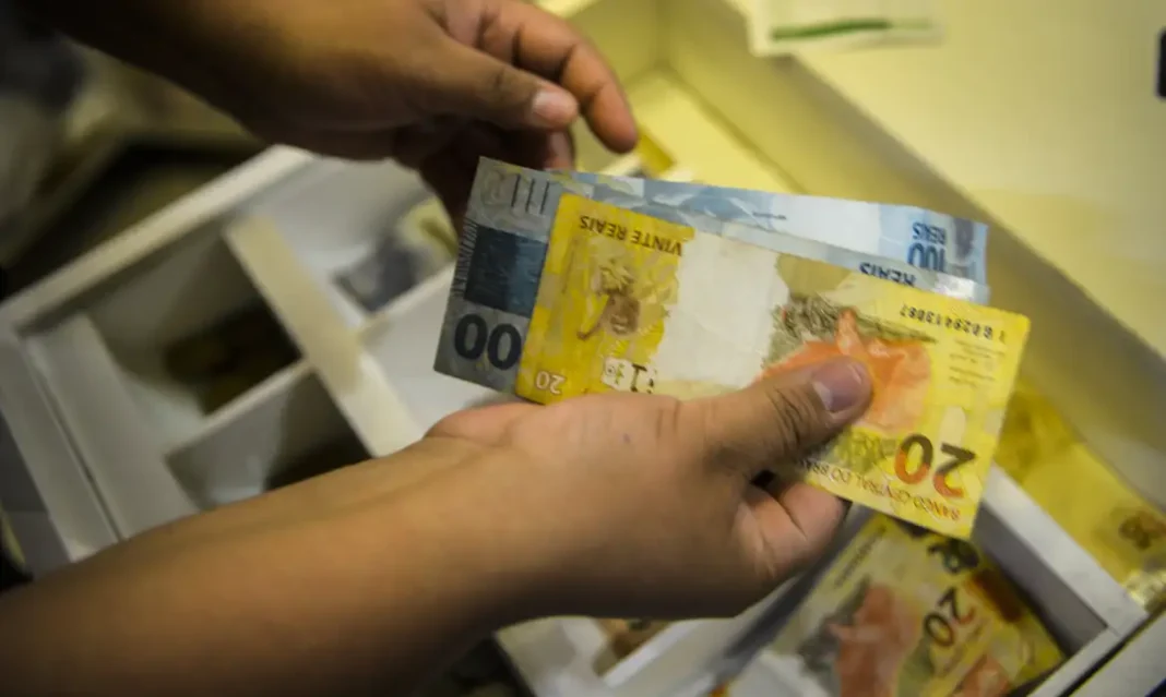 Novo Desenrola renegocia quase R$ 12 bilhões em dívidas Novo Desenrola renegocia quase R$ 12 bilhões em dívidas