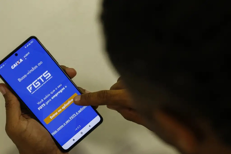 Desenrola Brasil: começa nesta segunda (25) o uso do FGTS para quitação de dívidas Desenrola Brasil: começa nesta segunda (25) o uso do FGTS para quitação de dívidas