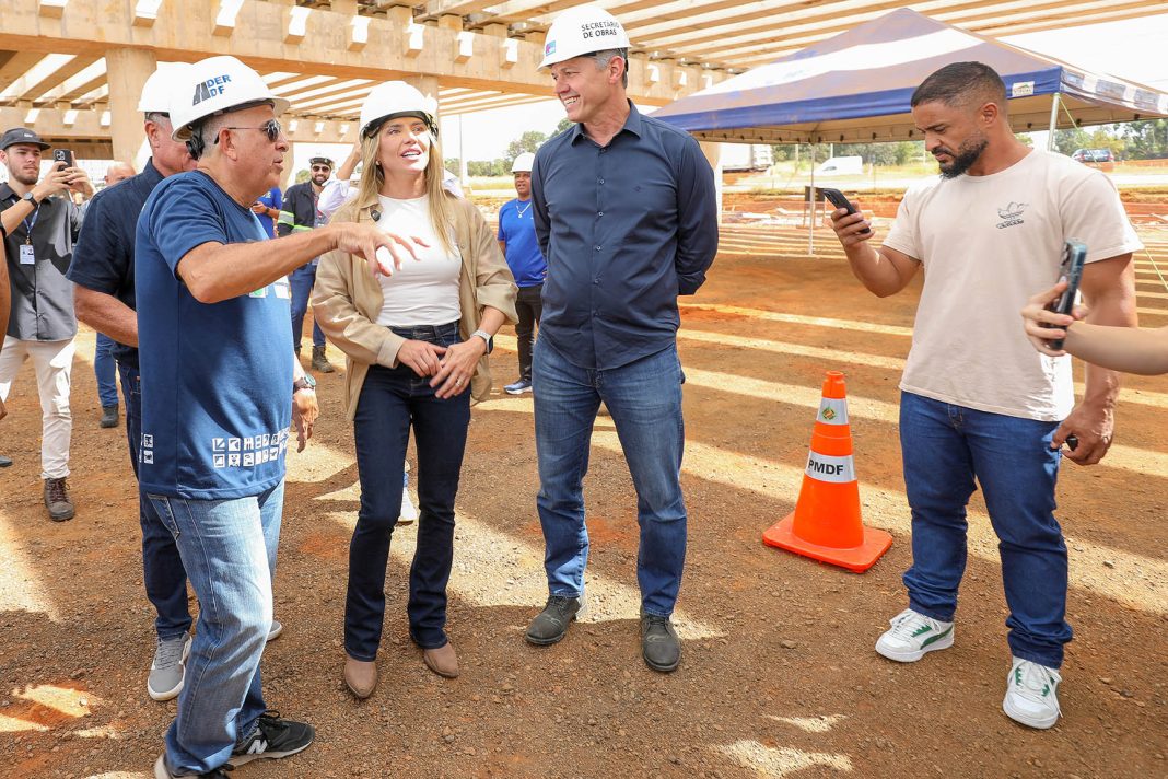Celina Leão anuncia pacote de R$ 82,3 milhões em obras de infraestrutura, saneamento e mobilidade em Planaltina Celina Leão anuncia pacote de R$ 82,3 milhões em obras de infraestrutura, saneamento e mobilidade em Planaltina