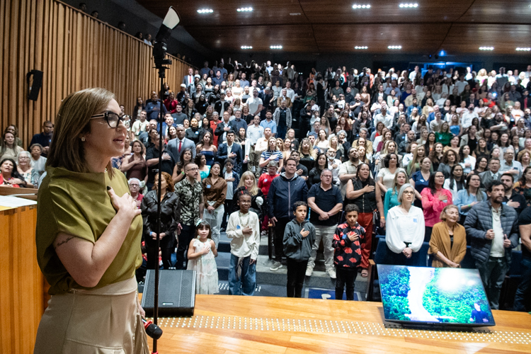 Enfermagem Multiverso: solenidade celebra a transversalidade da saúde e homenageia profissionais Enfermagem Multiverso: solenidade celebra a transversalidade da saúde e homenageia profissionais