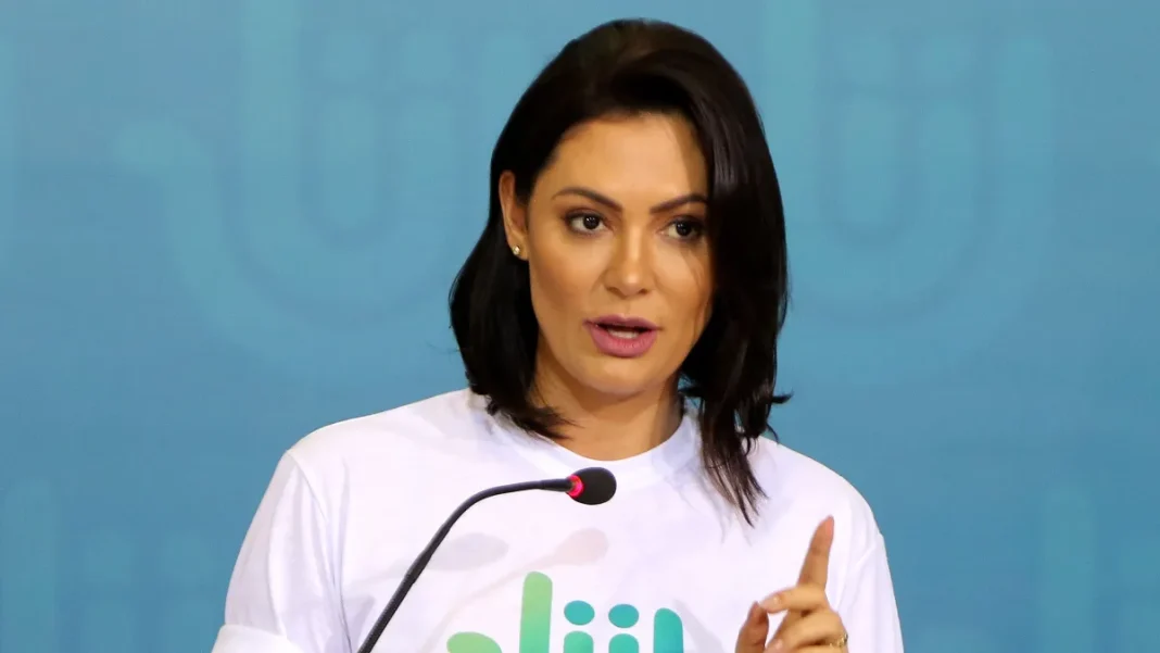 Michele Bolsonaro deve disputar Presidência da República contra Lula Michele Bolsonaro deve disputar Presidência da República contra Lula