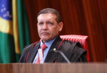 Pleno do TSE julga liminar após Nunes suspender pesquisa desfavorável a Flávio Bolsonaro