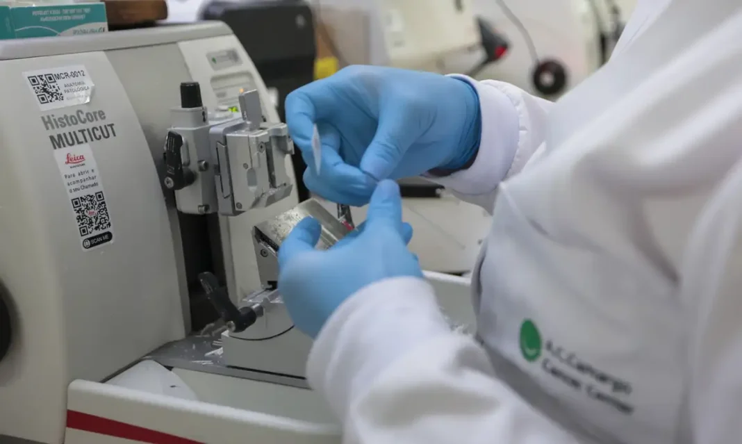 SUS inclui nova terapia para pacientes adultos com leucemia mieloide SUS inclui nova terapia para pacientes adultos com leucemia mieloide