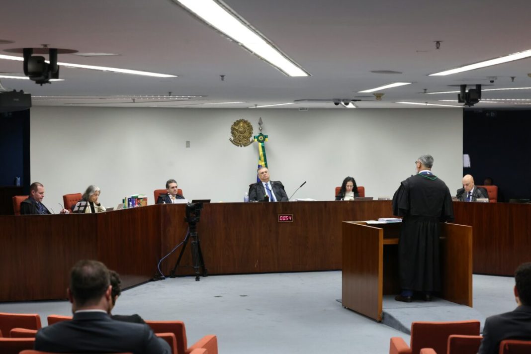 Por unanimidade, STF condena Eduardo Bolsonaro no caso do tarifaço Por unanimidade, STF condena Eduardo Bolsonaro no caso do tarifaço