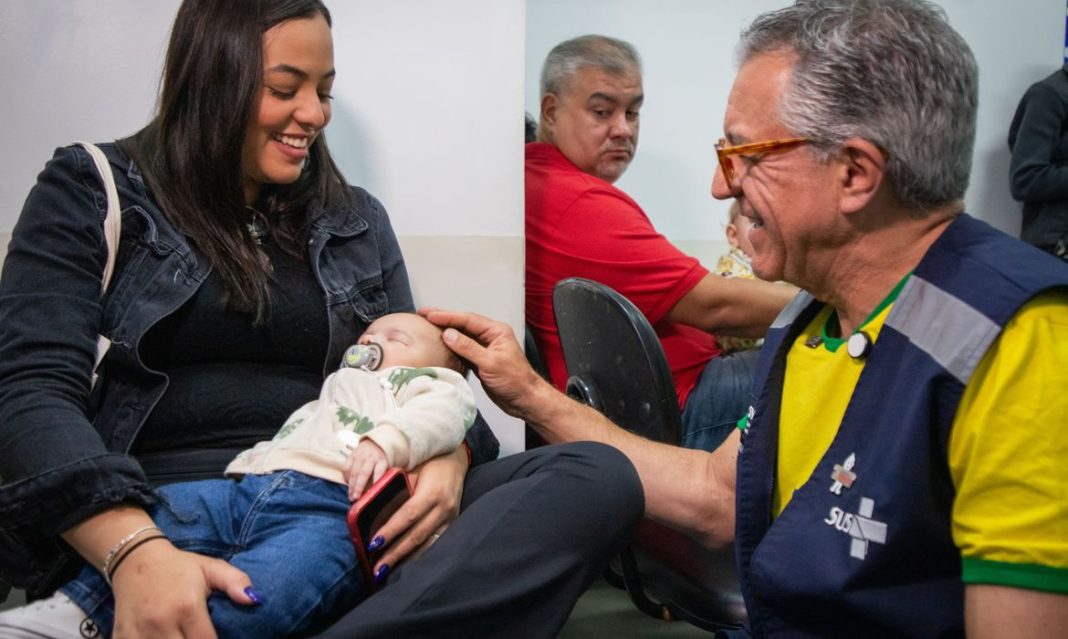 Ministério da Saúde começa a vacinar crianças com a pneumo 20 Ministério da Saúde começa a vacinar crianças com a pneumo 20