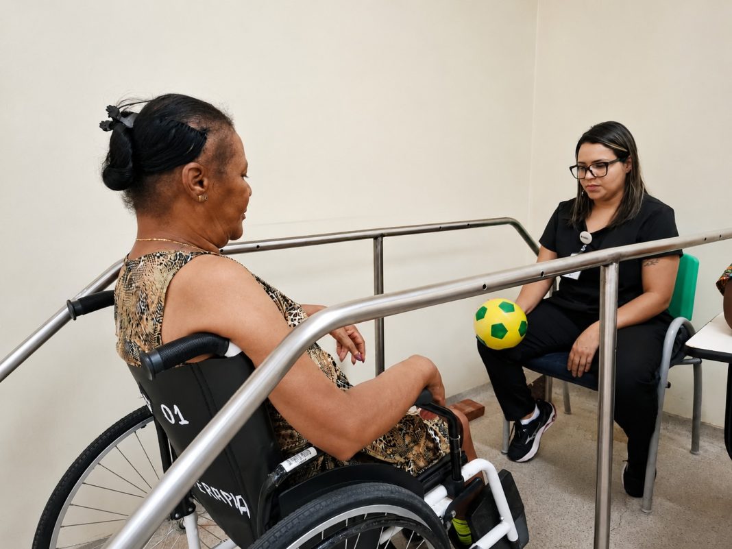 Fisioterapia especializada ajuda pacientes a recuperar autonomia após AVC Fisioterapia especializada ajuda pacientes a recuperar autonomia após AVC