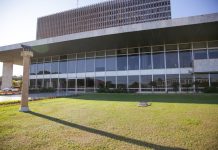 Celina Leão decreta ponto facultativo na próxima segunda-feira