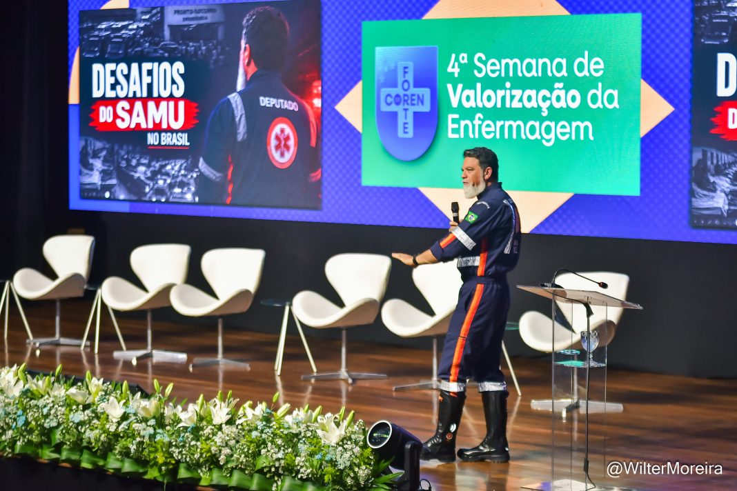 Técnica, ética e política: Os pilares da Enfermagem foram temas de debate no DF Técnica, ética e política: Os pilares da Enfermagem foram temas de debate no DF