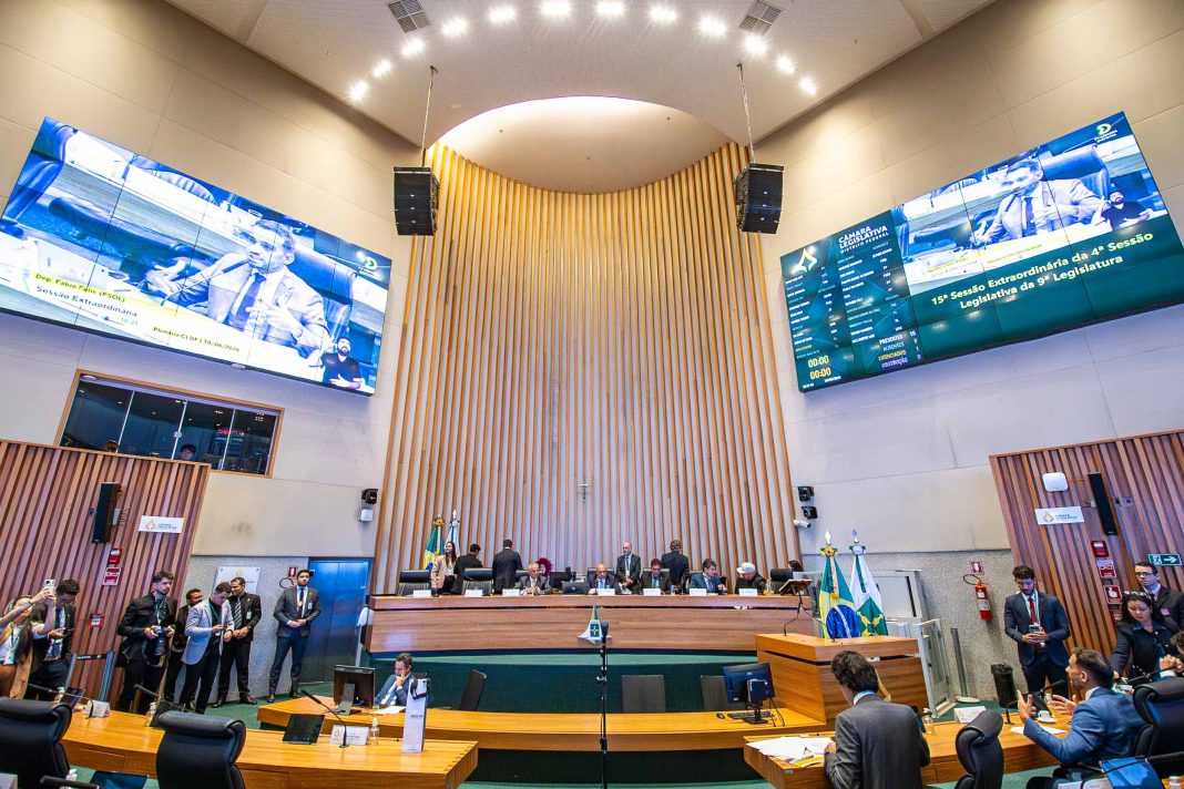 CLDF aprova proteção de consumidores contra protesto de dívidas de serviços essenciais CLDF aprova proteção de consumidores contra protesto de dívidas de serviços essenciais