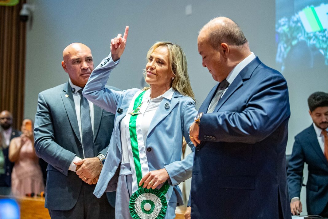 Apesar da herança maldita, Celina Leão mantém liderança com 27,8% das intenções de votos na corrida ao GDF Apesar da herança maldita, Celina Leão mantém liderança com 27,8% das intenções de votos na corrida ao GDF