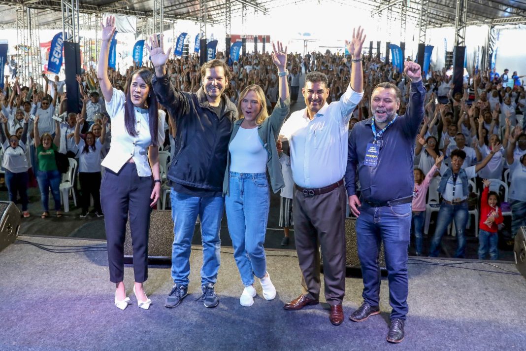 Da maquiagem à costura industrial, Fábrica Social inicia formação de 800 novos alunos Da maquiagem à costura industrial, Fábrica Social inicia formação de 800 novos alunos
