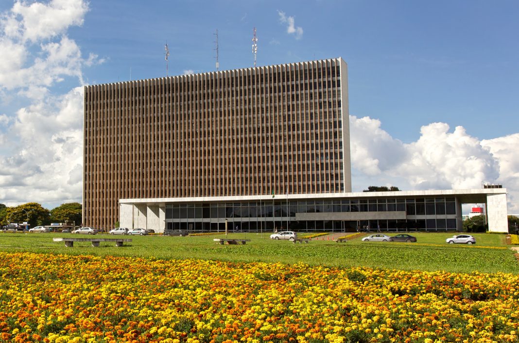 Cidadãos do DF poderão contribuir com a elaboração do Orçamento de 2027 Cidadãos do DF poderão contribuir com a elaboração do Orçamento de 2027