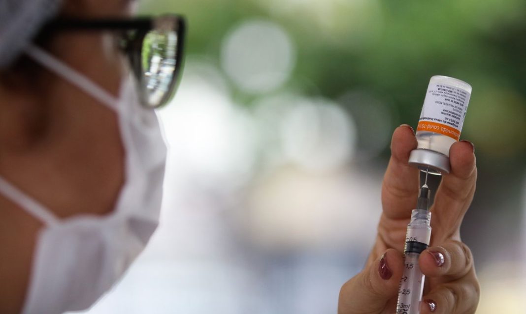 Vacinas contra covid-19 devem receber atualizações contra novas variantes Vacinas contra covid-19 devem receber atualizações contra novas variantes