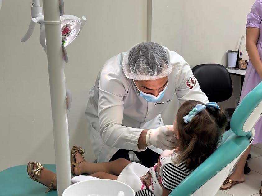 Atendimentos odontológicos gratuitos para crianças começam nesta segunda-feira (13) no Sol Nascente Atendimentos odontológicos gratuitos para crianças começam nesta segunda-feira (13) no Sol Nascente
