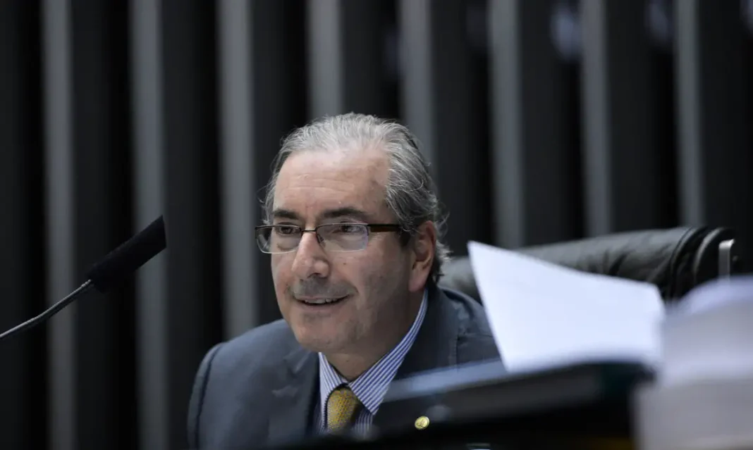STF bloqueia R$ 6 milhões de Eduardo Cunha por indicação de emendas STF bloqueia R$ 6 milhões de Eduardo Cunha por indicação de emendas