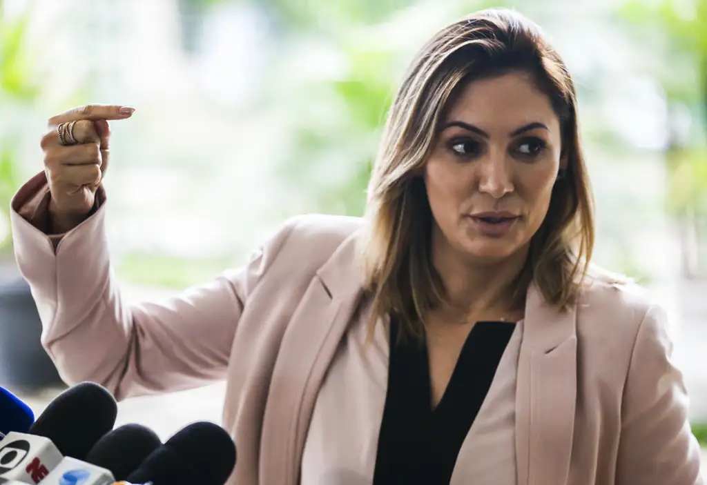 Vídeo crítico de Michelle a Flávio tem engajamento 132% maior que carta aberta de Bolsonaro nas redes Vídeo crítico de Michelle a Flávio tem engajamento 132% maior que carta aberta de Bolsonaro nas redes