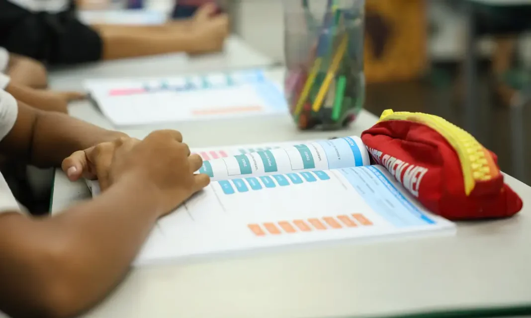Educação política passa a integrar currículo escolar brasileiro Educação política passa a integrar currículo escolar brasileiro