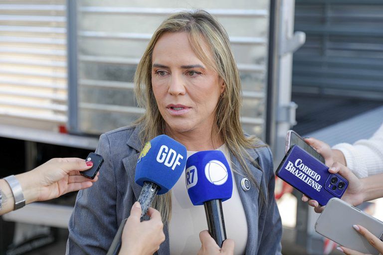 Celina Leão anuncia mudanças em protocolos de atendimetno do pré-natal após óbitos de gestantes em hospital do DF Celina Leão anuncia mudanças em protocolos de atendimetno do pré-natal após óbitos de gestantes em hospital do DF