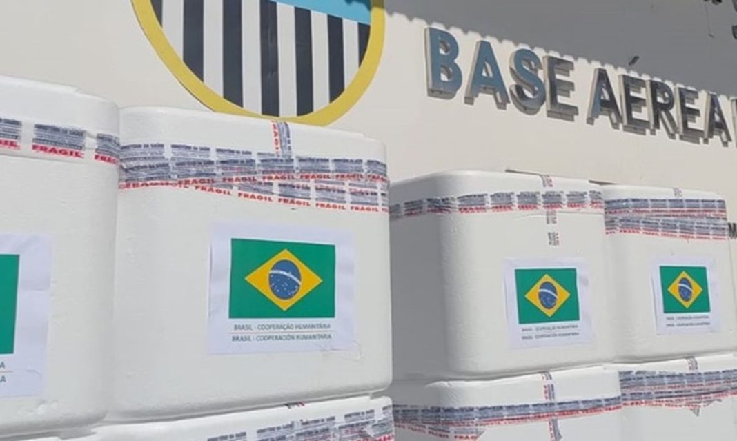 Ajuda humanitária: Brasil envia 690 mil doses de vacinas à Venezuela Ajuda humanitária: Brasil envia 690 mil doses de vacinas à Venezuela