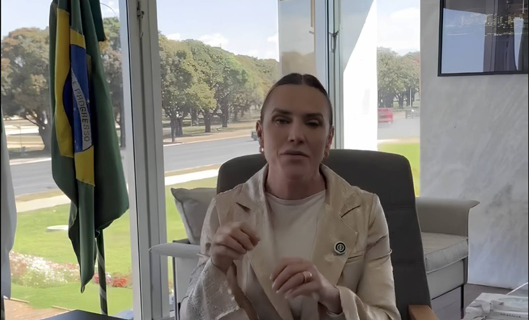 Inmet emite alerta laranja para baixa umidade do ar em 8 estados e DF Inmet emite alerta laranja para baixa umidade do ar em 8 estados e DF