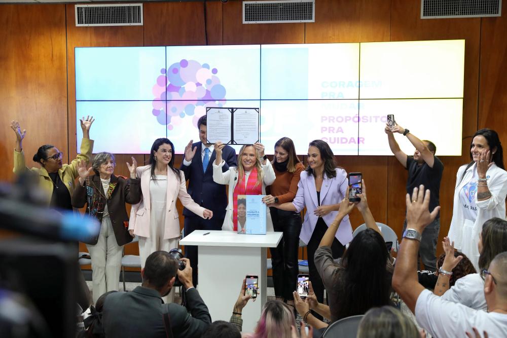 Celina Leão lança rede de apoio para mães atípicas e plano contra violência de gênero Celina Leão lança rede de apoio para mães atípicas e plano contra violência de gênero