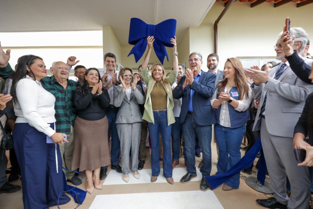 Celina Leão inaugura Centro de Atenção Psicossocial no Gama Celina Leão inaugura Centro de Atenção Psicossocial no Gama