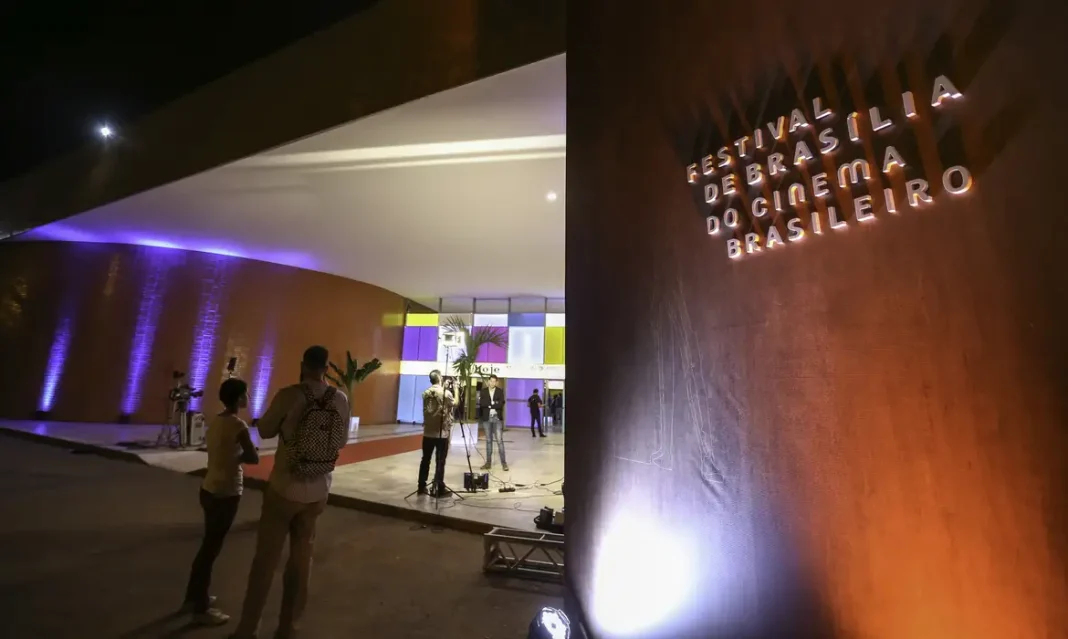 Celina Leão confirma realização do Festival de Cinema de Brasília Celina Leão confirma realização do Festival de Cinema de Brasília