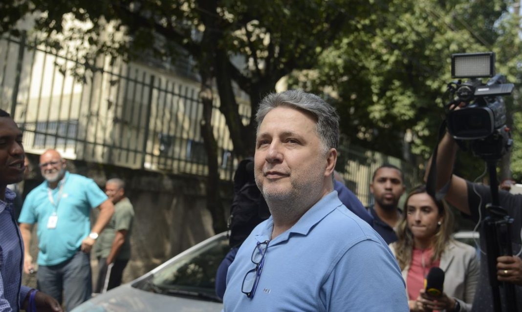Justiça do Rio suspende direitos políticos do ex-governador Garotinho Justiça do Rio suspende direitos políticos do ex-governador Garotinho