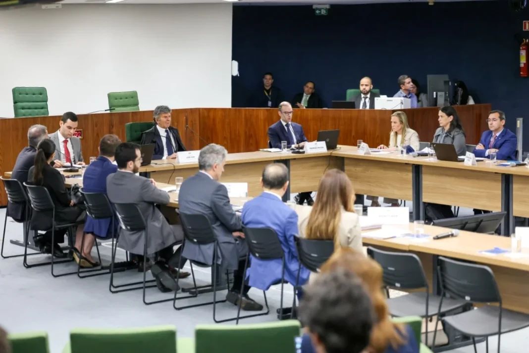 Celina Leão fala em ajustes técnicos para destravar empréstimo ao BRB Celina Leão fala em ajustes técnicos para destravar empréstimo ao BRB