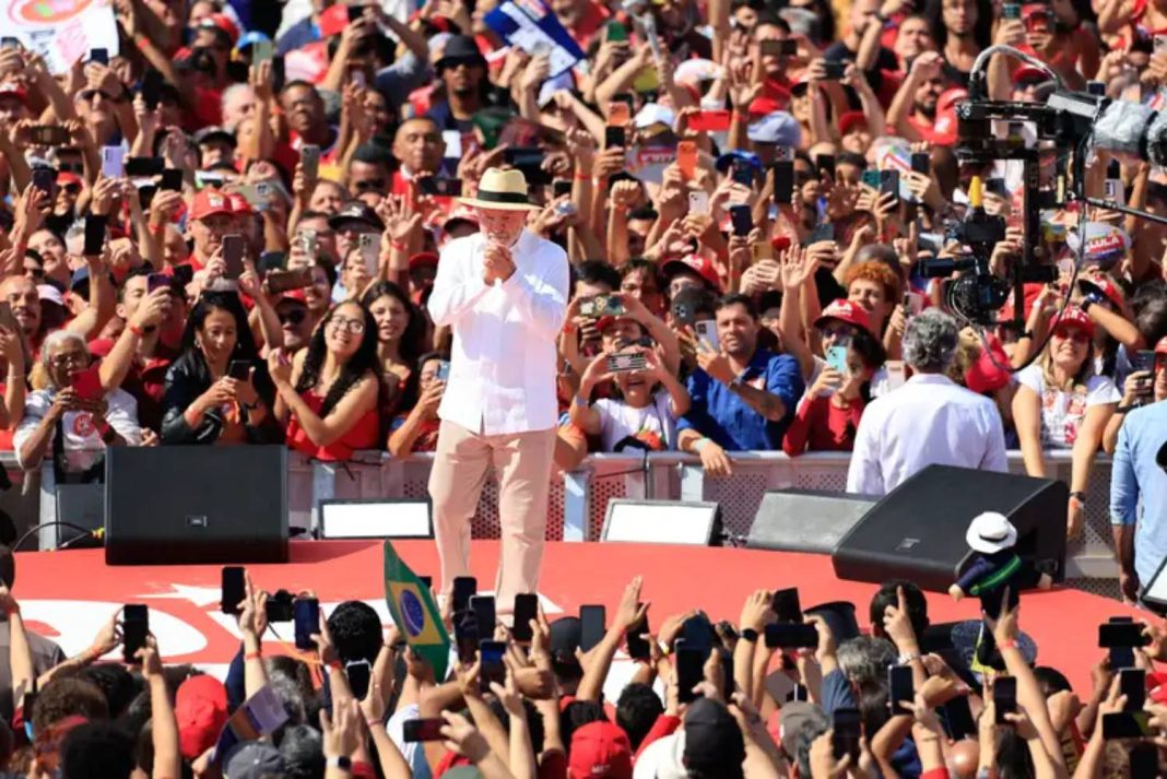 Lula inicia campanha presidencial no ABC Paulista Lula inicia campanha presidencial no ABC Paulista