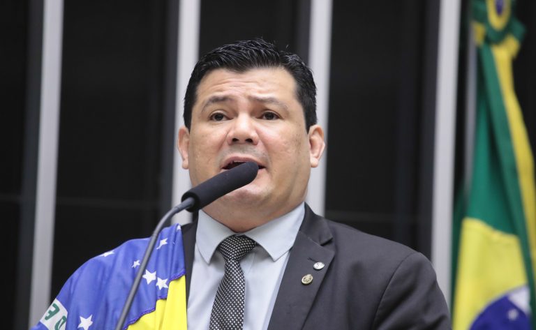 Deputado Gilvan da Federal vira réu no STF por injúria contra Lula Deputado Gilvan da Federal vira réu no STF por injúria contra Lula