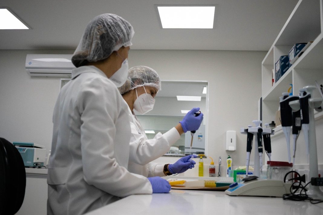 Familiares de pessoas desaparecidas podem fazer coleta de DNA no DF Familiares de pessoas desaparecidas podem fazer coleta de DNA no DF