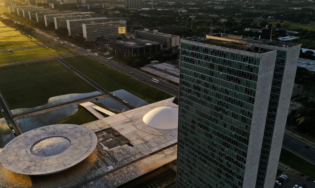 Eleições 2026: Conheça as atribuições de senadores e deputados Eleições 2026: Conheça as atribuições de senadores e deputados