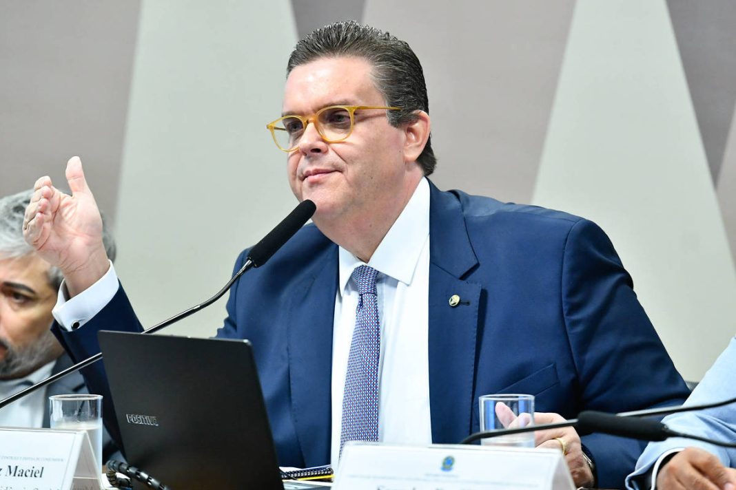 Tempo de espera por benefícios do INSS cai 67% no país, diz ministro da Previdência Social Tempo de espera por benefícios do INSS cai 67% no país, diz ministro da Previdência Social