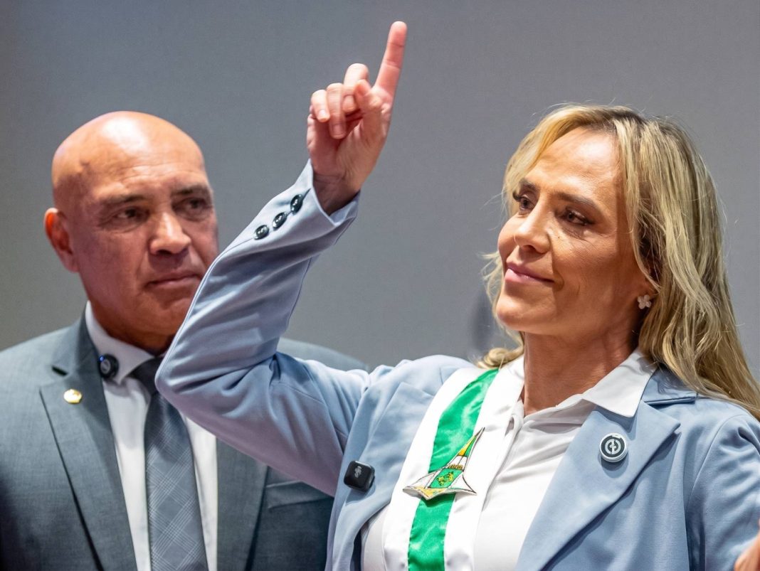 Celina Leão lidera corrida ao Palácio do Buriti e Michelle Bolsonaro desponta ao Senado no DF Celina Leão lidera corrida ao Palácio do Buriti e Michelle Bolsonaro desponta ao Senado no DF