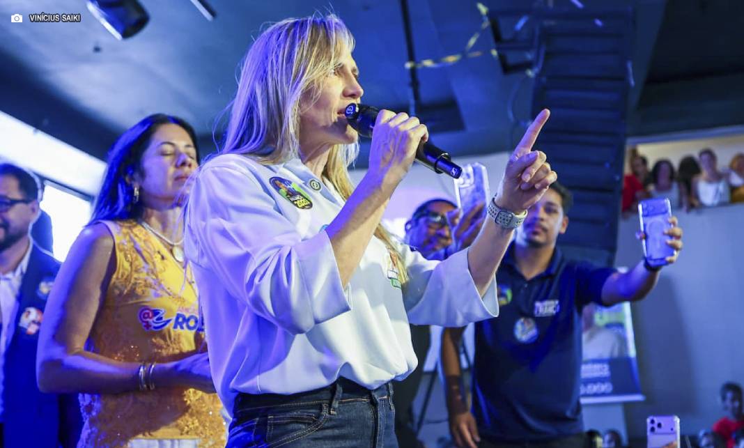 “Não estamos sozinhos”, afirma Celina Leão em agenda de campanha pelo DF “Não estamos sozinhos”, afirma Celina Leão em agenda de campanha pelo DF