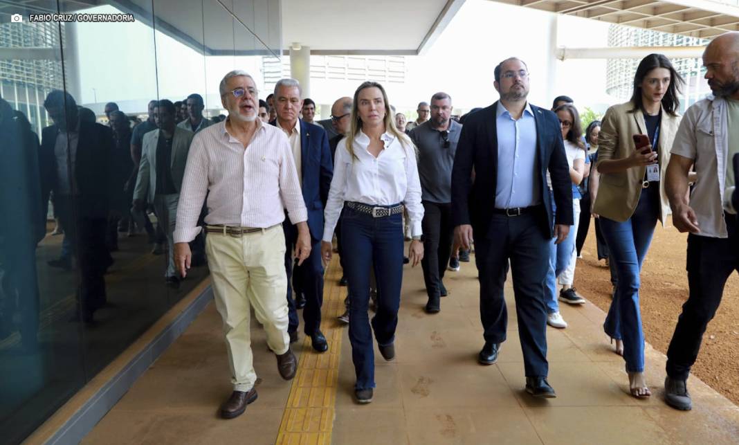 Celina Leão tem 36,5% das intenções de voto, 15,8 pontos percentuais a frente de José Arruda na corrida ao GDF Celina Leão tem 36,5% das intenções de voto, 15,8 pontos percentuais a frente de José Arruda na corrida ao GDF