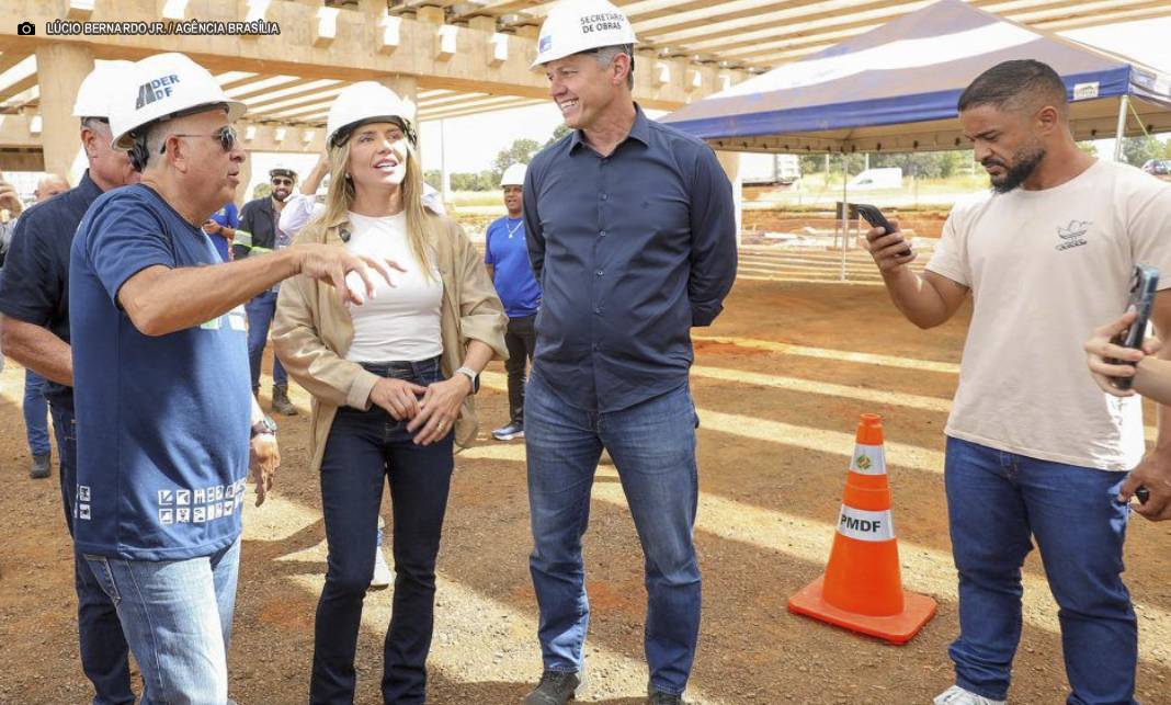 Celina Leão desmente boados sobre reajuste de imposto e comenta propostas ao DF Celina Leão desmente boados sobre reajuste de imposto e comenta propostas ao DF