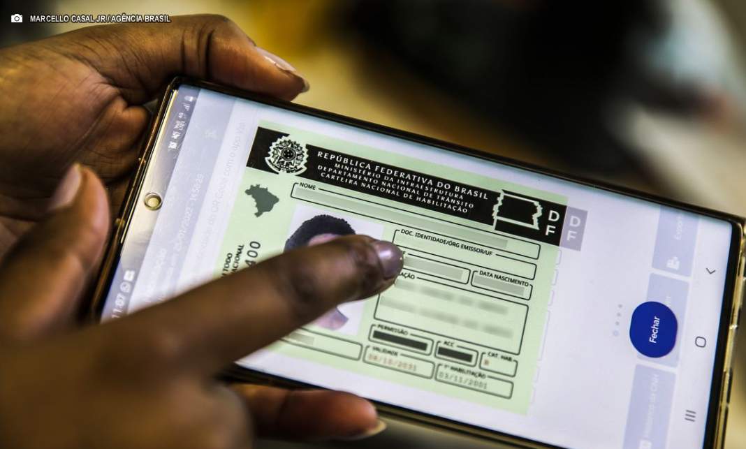 CNH vencida entre junho e setembro tem validade extra até dezembro CNH vencida entre junho e setembro tem validade extra até dezembro