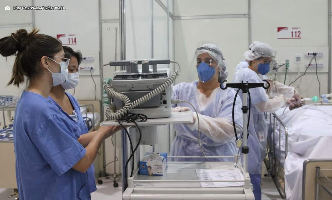 Força de Trabalho Médica das UTIs: Estudo aponta esgotamento emocional e burnout de médicos Força de Trabalho Médica das UTIs: Estudo aponta esgotamento emocional e burnout de médicos