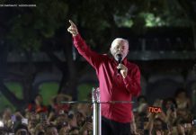 Lula assina decreto de reajuste em 15% do Bolsa Família