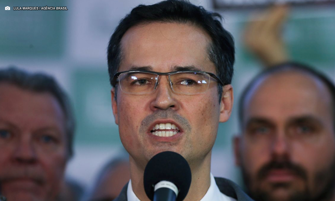 Placar de 4 a 0: Ministros do TSE formam maioria para manter suspensão da campanha de Deltan Dallagnol ao Senado Placar de 4 a 0: Ministros do TSE formam maioria para manter suspensão da campanha de Deltan Dallagnol ao Senado