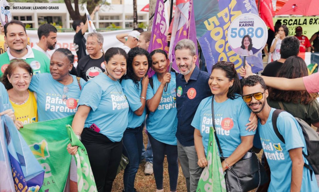 Leandro Grass defende fim da escala 6×1 em ato no Senado Federal Leandro Grass defende fim da escala 6×1 em ato no Senado Federal