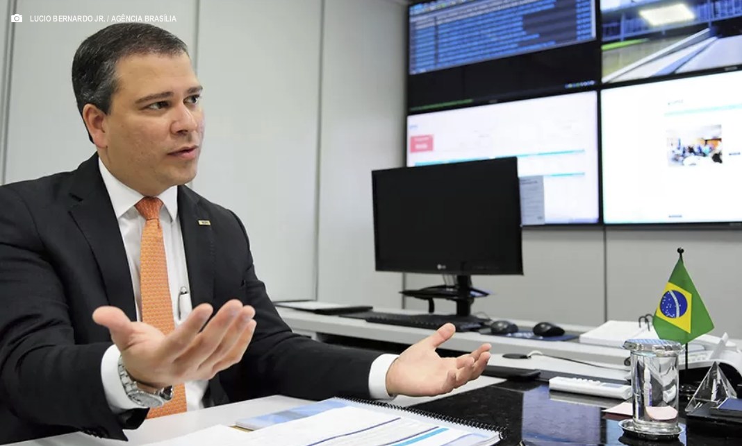 TCDF bloqueia bens de Paulo Henrique e outros ex-dirigentes do BRB e instaura tomada de contas especial TCDF bloqueia bens de Paulo Henrique e outros ex-dirigentes do BRB e instaura tomada de contas especial